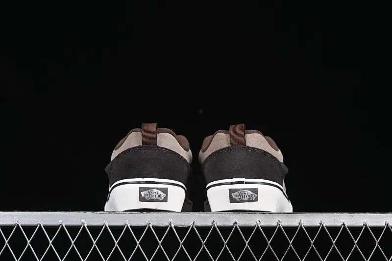All categories Vans Vans series Vans Low Vans low-top Vans Knu Skool Vans low-top retro casual fat bread shoes VN0009QC2LN
